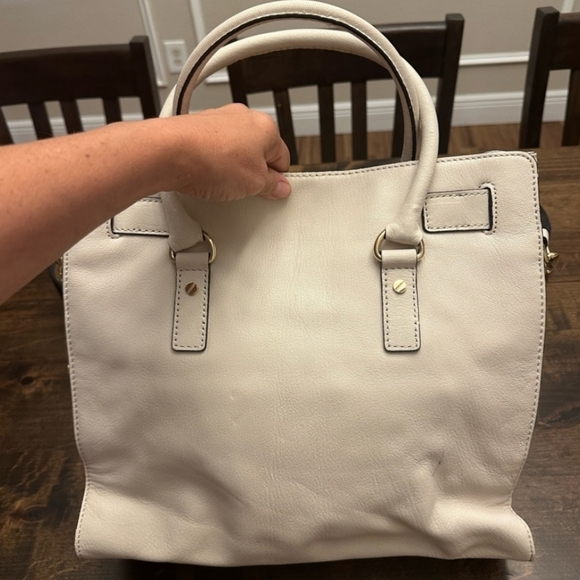 Michael Kors Handbags - Michael kors Hamilton bag